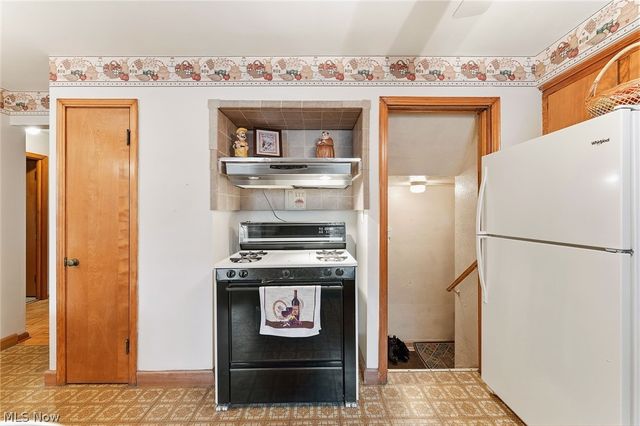 145 E 190th Street, Euclid, OH 44119