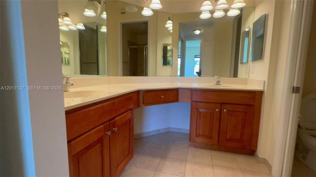 3500 Oaks Clubhouse Drive 211, Pompano Beach, FL 33069