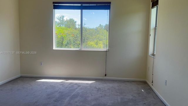 3500 Oaks Clubhouse Drive 211, Pompano Beach, FL 33069