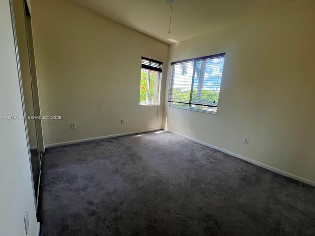 3500 Oaks Clubhouse Drive 211, Pompano Beach, FL 33069