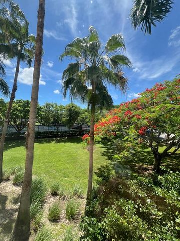 3500 Oaks Clubhouse Drive 211, Pompano Beach, FL 33069