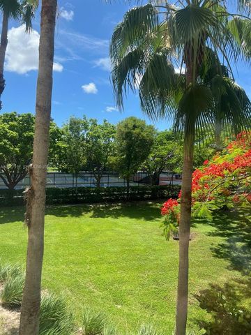 3500 Oaks Clubhouse Drive 211, Pompano Beach, FL 33069