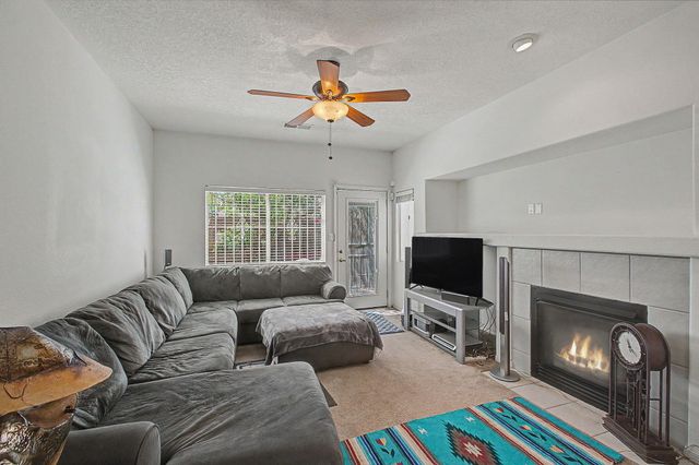 2839 Cabernet Street SW, Albuquerque, NM 87121