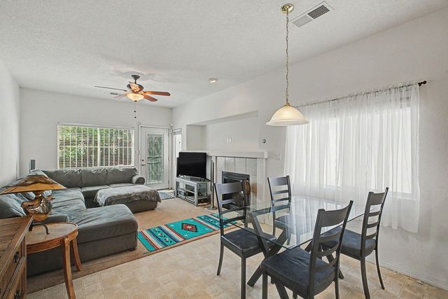 2839 Cabernet Street SW, Albuquerque, NM 87121