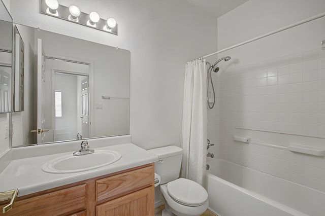 2839 Cabernet Street SW, Albuquerque, NM 87121