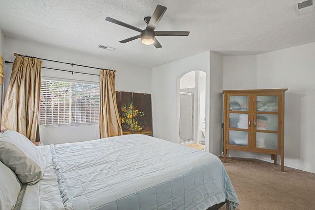 2839 Cabernet Street SW, Albuquerque, NM 87121