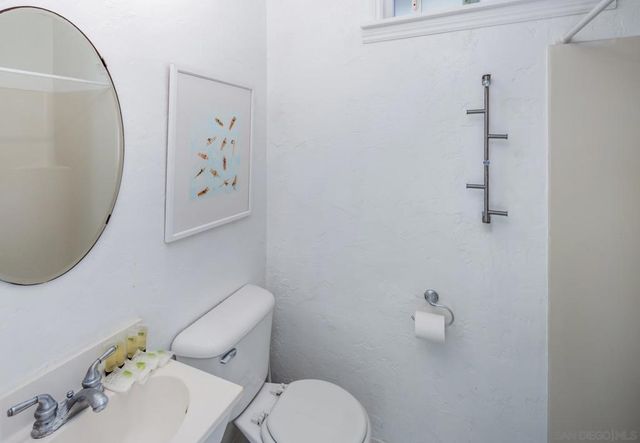 629 Fourth St, Encinitas, CA 92024