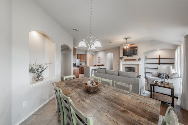 245 Cedar Crest Drive, Justin, TX 76247