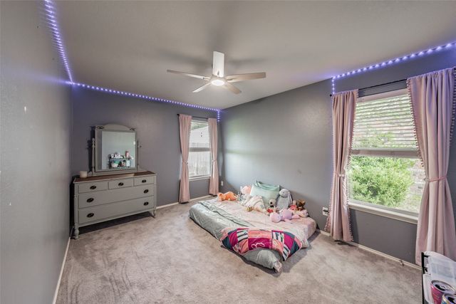 245 Cedar Crest Drive, Justin, TX 76247