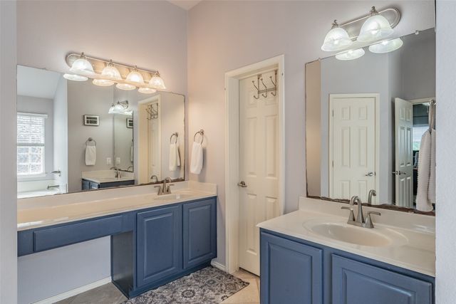 245 Cedar Crest Drive, Justin, TX 76247