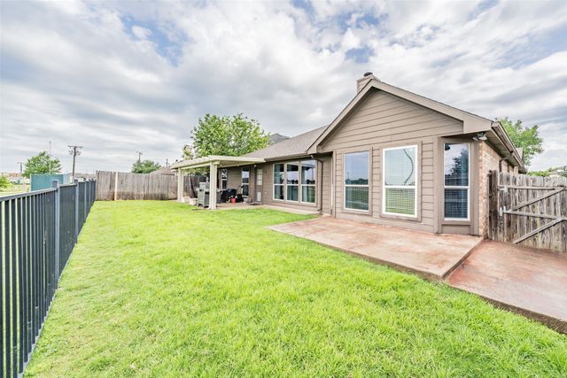 245 Cedar Crest Drive, Justin, TX 76247