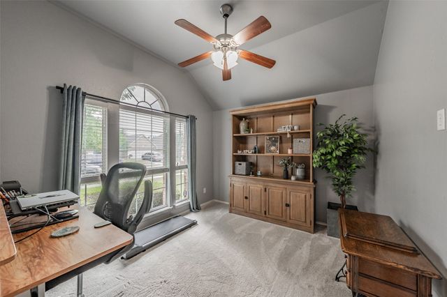 245 Cedar Crest Drive, Justin, TX 76247