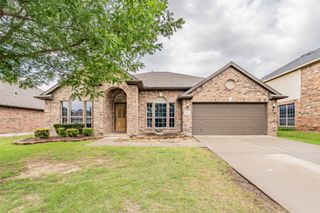 245 Cedar Crest Drive, Justin, TX 76247