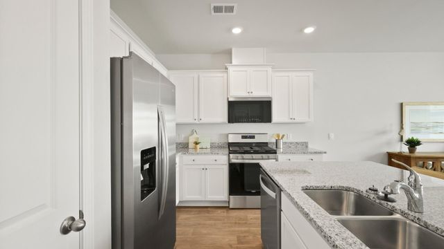 331 Bluebell Way, Moncks Corner, SC 29461