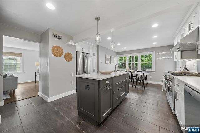 26 Brookdale Road, Bloomfield, NJ 07003