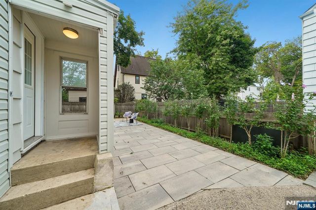 26 Brookdale Road, Bloomfield, NJ 07003