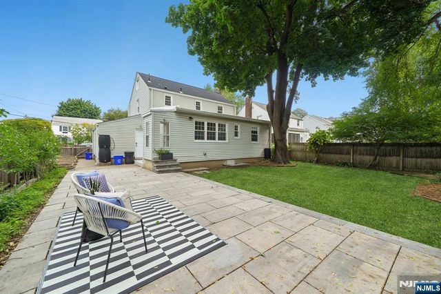26 Brookdale Road, Bloomfield, NJ 07003