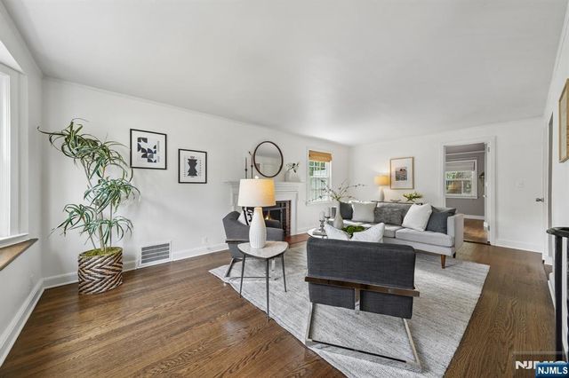 26 Brookdale Road, Bloomfield, NJ 07003