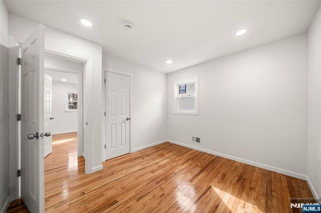 21 John Street, Little Ferry, NJ 07643