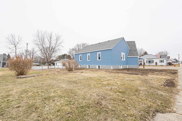701 S Madison Street, Cuba City, WI 53807