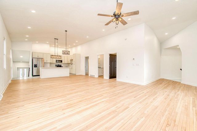 701 S Madison Street, Cuba City, WI 53807