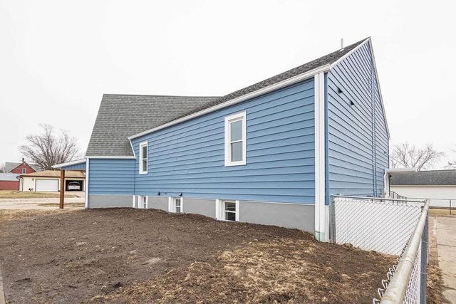 701 S Madison Street, Cuba City, WI 53807