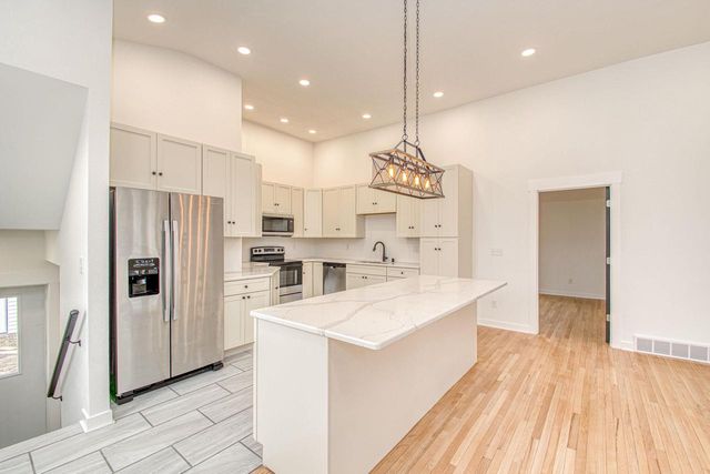 701 S Madison Street, Cuba City, WI 53807