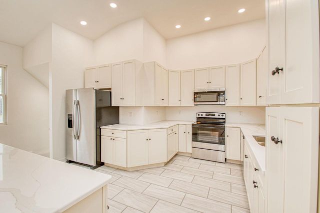 701 S Madison Street, Cuba City, WI 53807