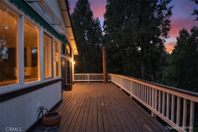 24048 Altdorf Drive, Crestline, CA 92325