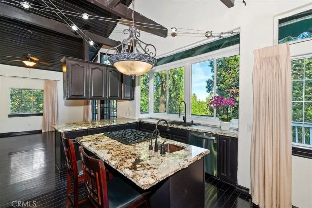 24048 Altdorf Drive, Crestline, CA 92325