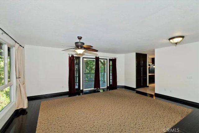 24048 Altdorf Drive, Crestline, CA 92325