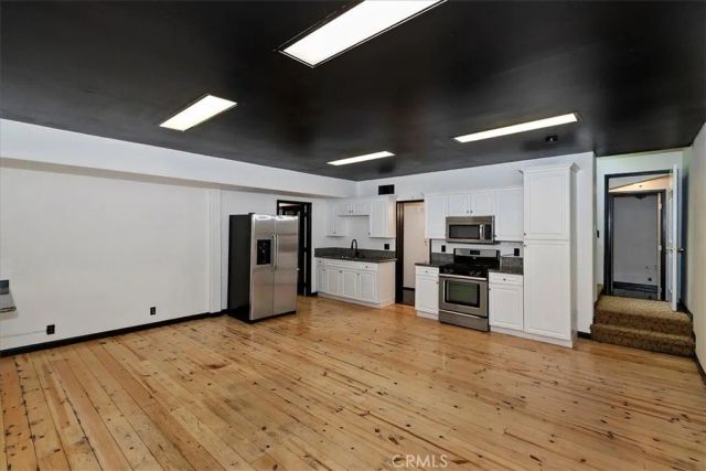 24048 Altdorf Drive, Crestline, CA 92325