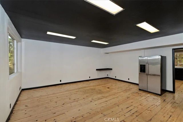 24048 Altdorf Drive, Crestline, CA 92325