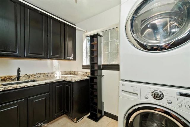 24048 Altdorf Drive, Crestline, CA 92325