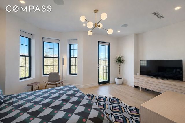 319 Hawthorne Street, New York City, NY 11225