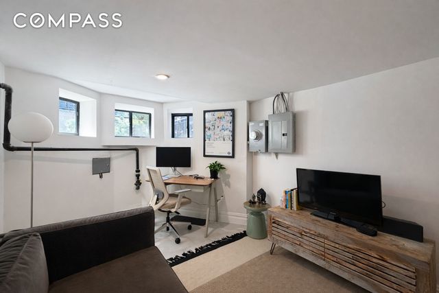 319 Hawthorne Street, New York City, NY 11225