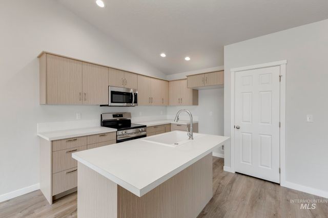 1708 N Birch St, Jerome, ID 83338