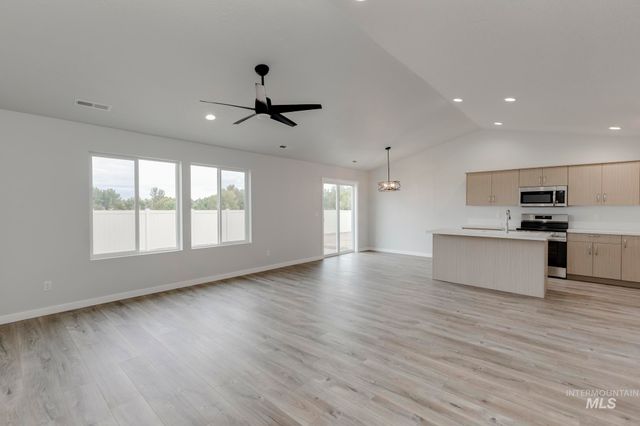 1708 N Birch St, Jerome, ID 83338