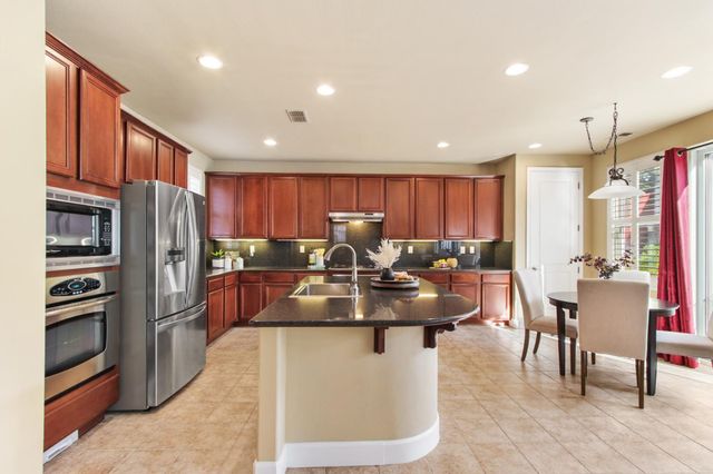 5950 Tanus Cir, Rocklin, CA 95677