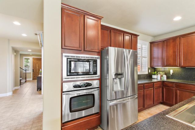 5950 Tanus Cir, Rocklin, CA 95677