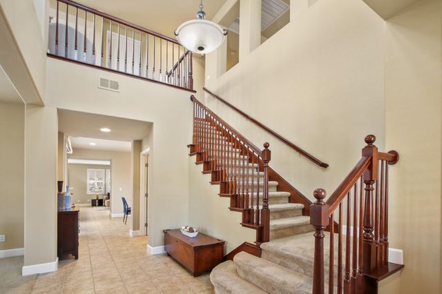 5950 Tanus Cir, Rocklin, CA 95677