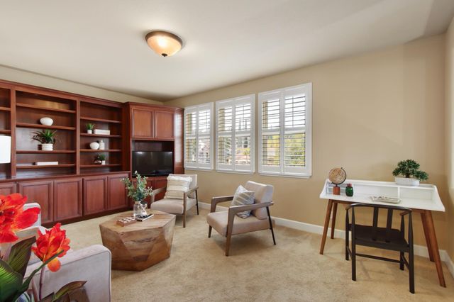 5950 Tanus Cir, Rocklin, CA 95677