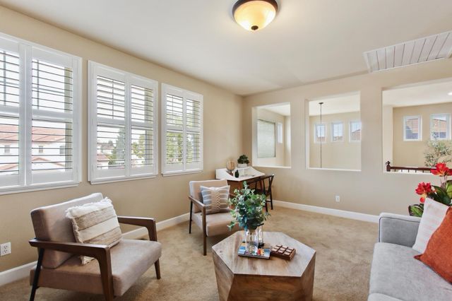 5950 Tanus Cir, Rocklin, CA 95677