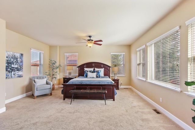 5950 Tanus Cir, Rocklin, CA 95677