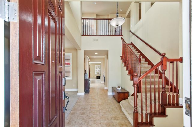 5950 Tanus Cir, Rocklin, CA 95677