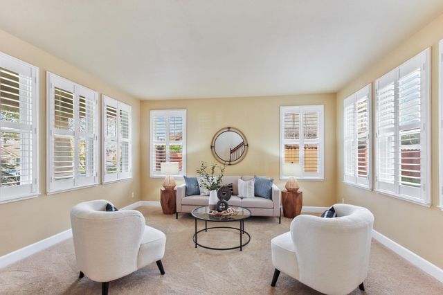 5950 Tanus Cir, Rocklin, CA 95677