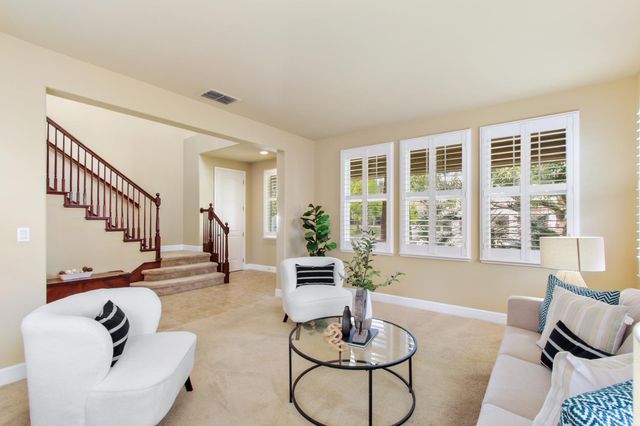 5950 Tanus Cir, Rocklin, CA 95677