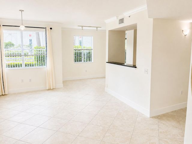 11026 Legacy Drive 102, Palm Beach Gardens, FL 33410