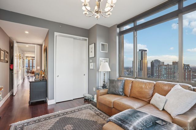 175 Huguenot Street 2403, New Rochelle, NY 10801