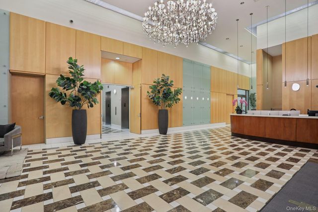 175 Huguenot Street 2403, New Rochelle, NY 10801